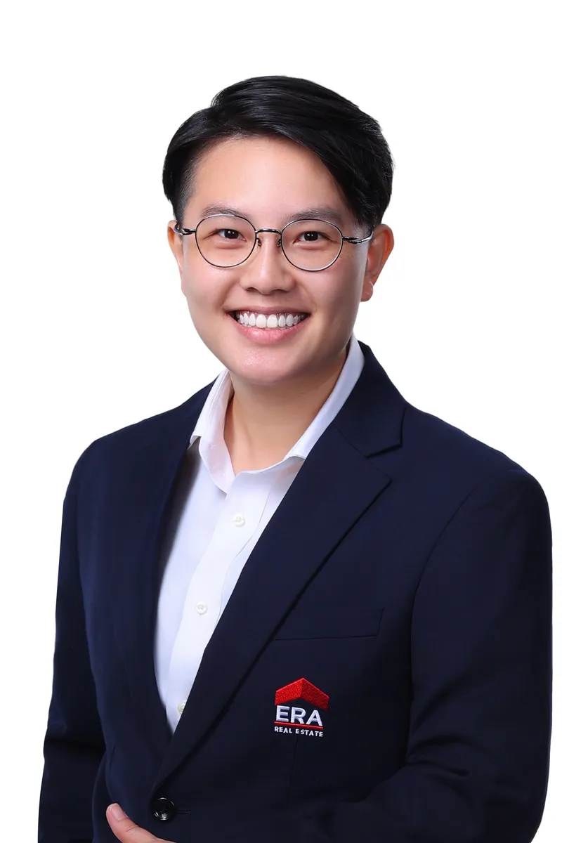 Julia Wong, real estate salesperson